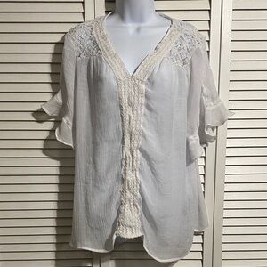 Zac & Rachel White Lace Accent Blouse